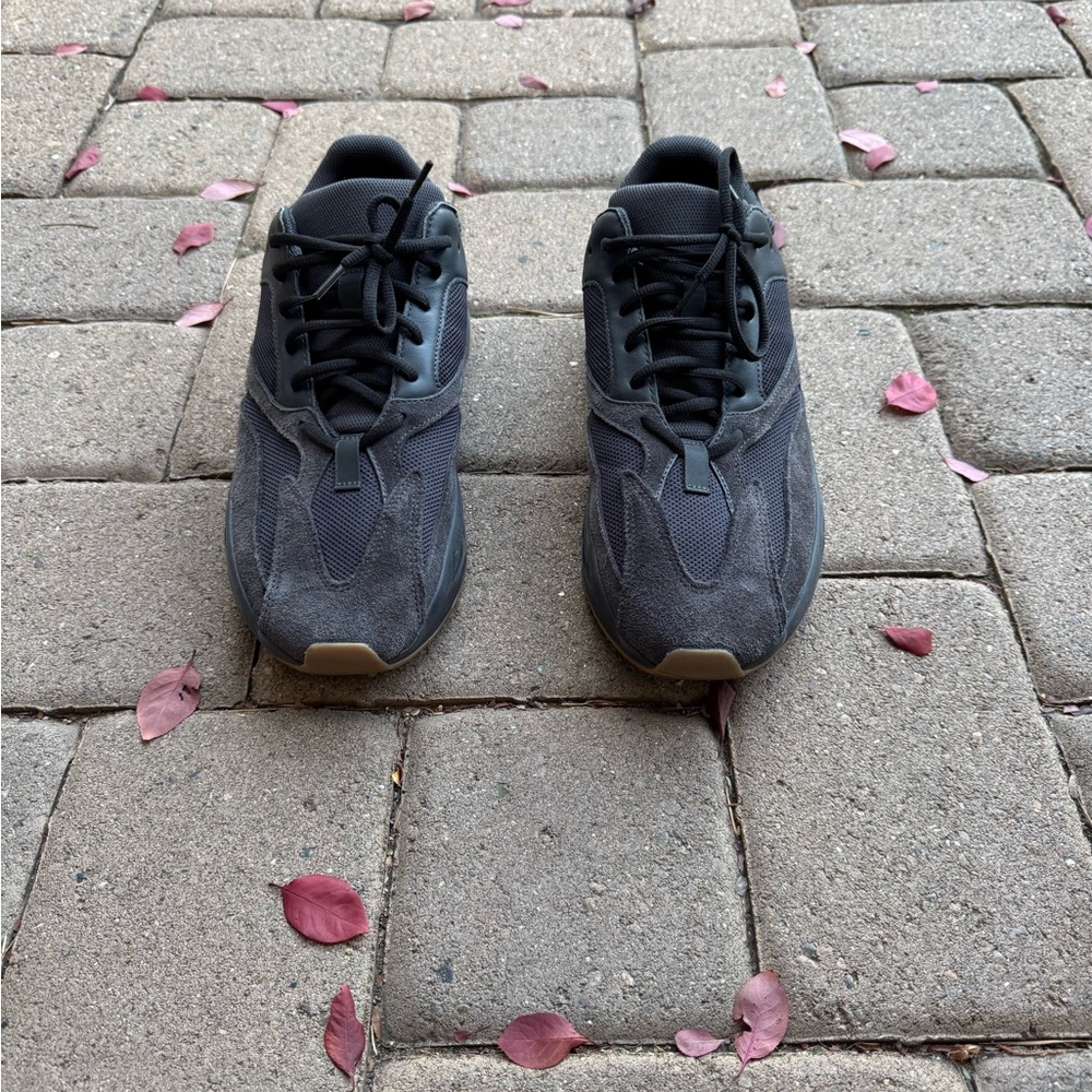 Adidas Yeezy Boost 700 Black Utility Size 14